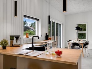 Fridge, microwave, oven, dishwasher - "Adde" - 1km from the sea by Interhome (Blåvand)