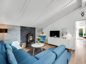 Tv och eldstad