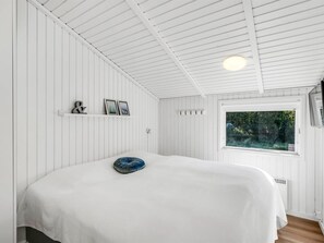 3 bedrooms, Internet