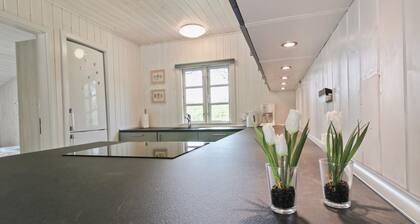 "Hillmari" - 200m from the sea by Interhome
