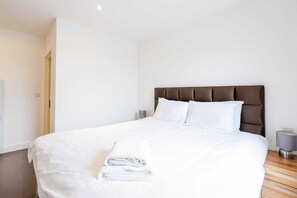 2 bedrooms, WiFi, bed sheets, wheelchair access - Beautiful 2-Bed Apartment in London (London)