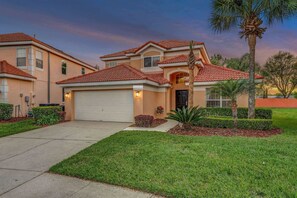 Exterior - Mickeys Retreat at Solana Private Pool! (Davenport)