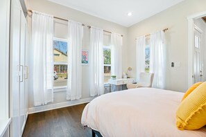 Maison, plusieurs lits, cuisine, vue jardin | 2 chambres, décoration personnalisée, ameublement personnalisé
