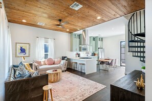 House, Multiple Beds, Kitchen, Garden View | Living area | 42-inch flat-screen TV with digital channels
