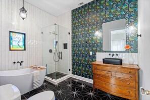 Ferienhaus, Mehrere Betten, Küche, Gartenblick | Badezimmer