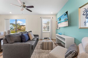 House, Multiple Beds, Kitchen | Living area