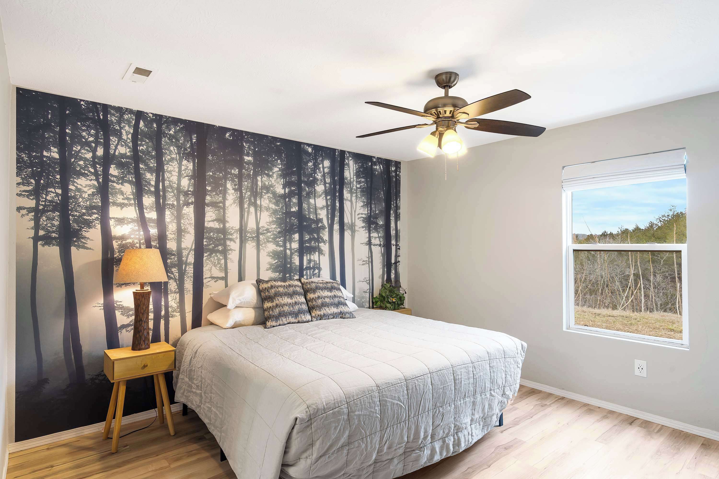 Condo, varias camas, patio, vista a la montaña (Woodlands Getaway) | 3 habitaciones, decoración personalizada y muebles diferentes 