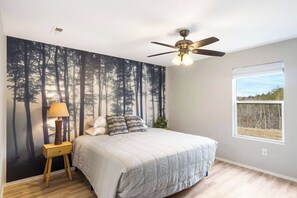 콘도, 침대(여러 개), 파티오, 산 전망 (Woodlands Getaway) | 3 개의 침실, 각각 다른 스타일의 인테리어, 각각 다르게 가구 비치, 무료 WiFi