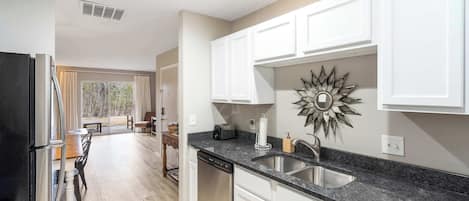 Condo, Multiple Beds, Patio, Mountain View (Woodlands Getaway) | Private kitchen | Coffee/tea maker