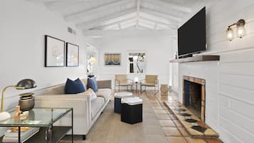 House, Multiple Beds, Pool Access, Mountain View | Living area | 50-inch flat-screen TV with digital channels