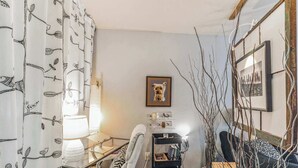 Condo, 1 Queen Bed, Patio, Garden View (Eclectic Comfort) | Interior - Cozy Retreat in Central East Austin (Austin)