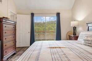 Condo, Multiple Beds, Balcony (On Lake Time Taneycomo)