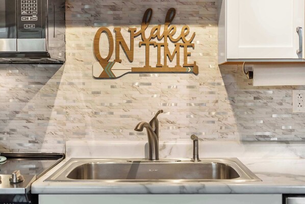 Condo, Multiple Beds, Balcony (On Lake Time Taneycomo) | Private kitchen