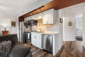 Condo, Multiple Beds, Balcony (On Lake Time Taneycomo) | Interior