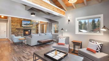 Ferienhaus, Mehrere Betten, Balkon, Bergblick (Alpine Chalet) | Wohnbereich