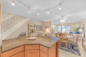 Villa, Multiple Beds, Balcony, Golf View (Fore Season Retreat) | Private kitchen | Fridge, microwave, oven, stovetop