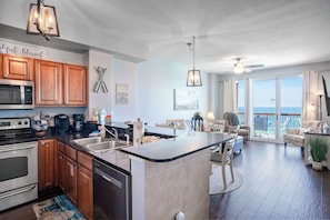 Condo, Multiple Beds, Balcony, Ocean View (Sunrise Sands) | Private kitchen
