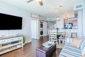 Condo, Multiple Beds, Balcony, Ocean View (Sunrise Sands) | Living area