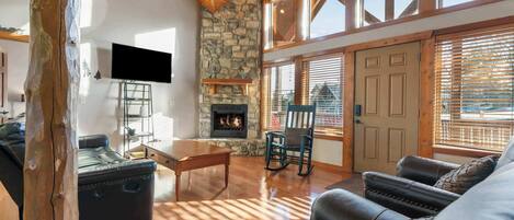 Cabin, Multiple Beds, Patio, Mountain View (Kemper's Duet Cabins) | Living area