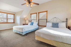 12 chambres, décoration personnalisée, ameublement personnalisé