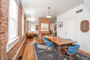 House, Multiple Beds, Pool Access | In-room dining - City Sanctuary (Cincinnati)