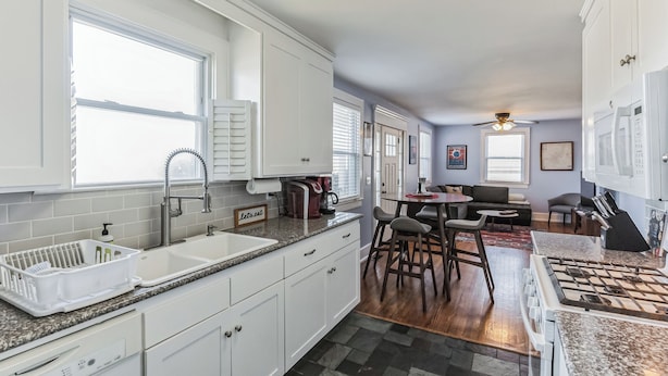 Maison, 2 grands lits, cuisine, vue jardin (Bluebird Bungalow) | Cuisine privée