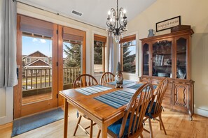Condo, Multiple Beds, Balcony, Garden View (The Three Sisters) | In-room dining