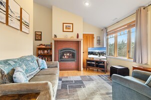 Condo, Multiple Beds, Balcony, Garden View (The Three Sisters) | Living area | 42-inch flat-screen TV with digital channels, fireplace