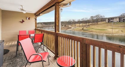 Stunning Water View Pet Friendly, Indoor Pool