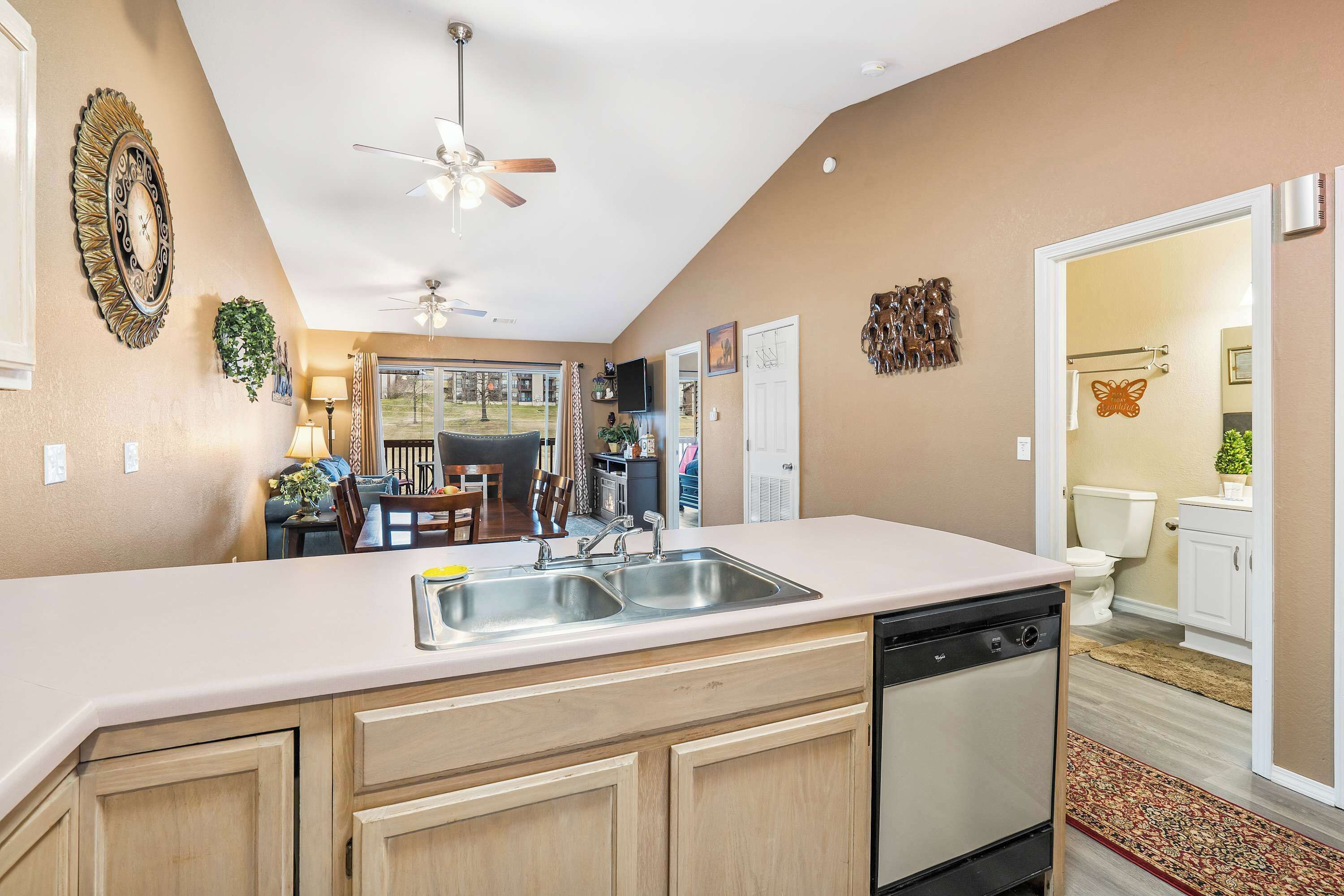 Condo, Multiple Beds, Balcony (Stunning Water View) | Interior