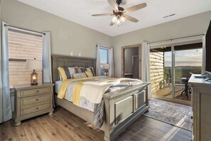 Rumah, Beberapa Tempat Tidur, perapian, pemandangan gunung (Two Pines) | 3 kamar tidur dan didekorasi berbeda-beda