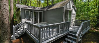 Cottage by the Pond The Perfect Cozy Escape!