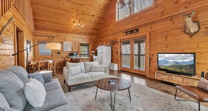 Moosehead Lodge Fantastic Cabin at Lake Douglas!