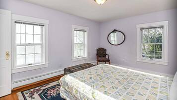 4 chambres, décoration personnalisée, ameublement personnalisé, bureau