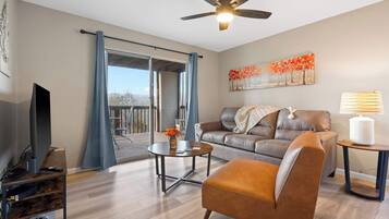 Condo, Multiple Beds, Balcony, Mountain View (Silver Lake Hideaway) | Living area | 42-inch flat-screen TV with digital channels