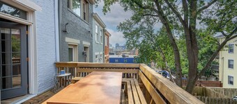 Mansfield Modern Oasis