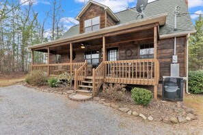 Exterior - Cabin in the Woods w/ Hot Tub & Games! (Sevierville)