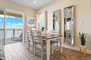 House, Multiple Beds, Patio, Garden View (Lafitte's Landing Lakeview Cottage) | Dining