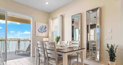 Lafitte's Landing Lakeview Cottage - Lakefront!