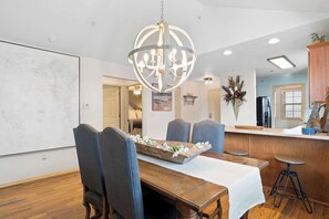 Condo, Multiple Beds, Balcony, Mountain View (Par 7 Penthouse at StoneBridge Resort) | Dining