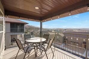 Condo, Multiple Beds, Balcony, Mountain View (Par 7 Penthouse at StoneBridge Resort) | Outdoor dining