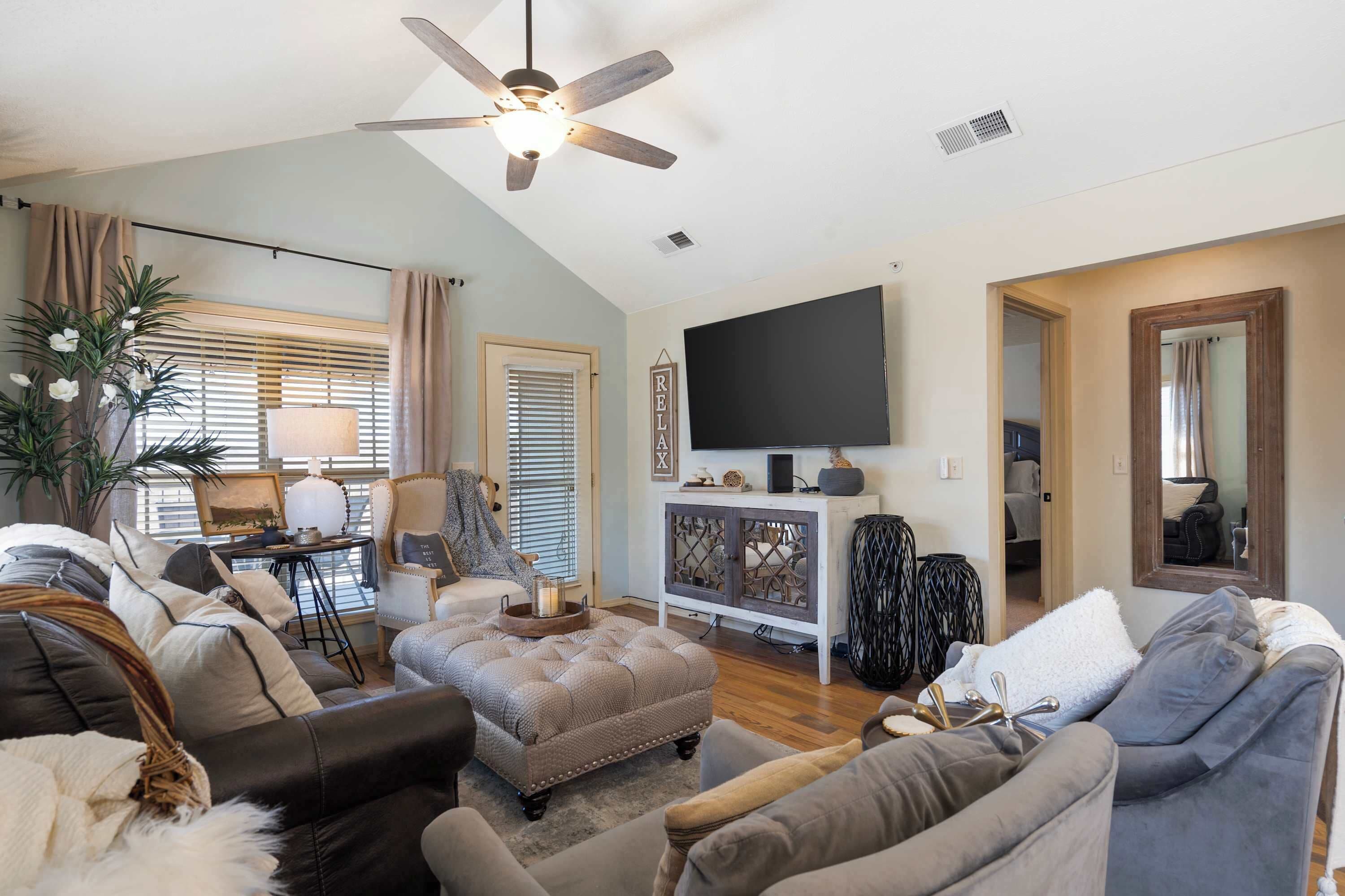 Condo, Multiple Beds, Balcony, Mountain View (Par 7 Penthouse at StoneBridge Resort) | Living area