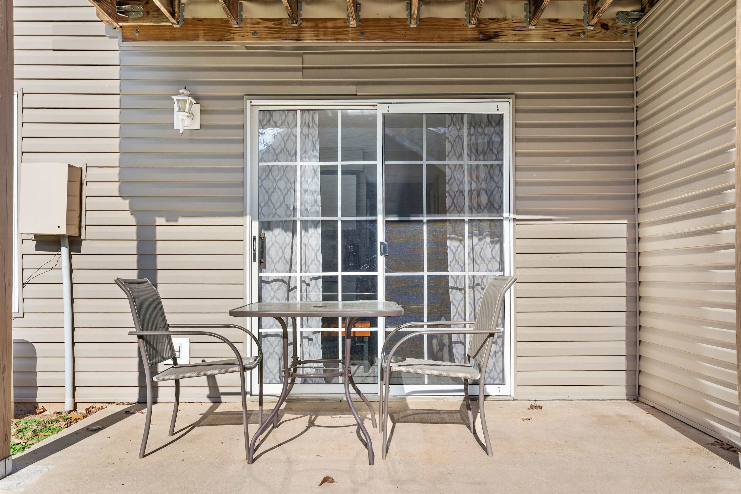 Condo, 1 Queen Bed, Patio, Garden View (Windsor Cottage) | Outdoor dining