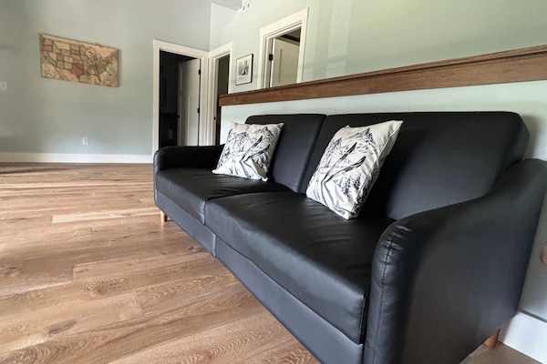 TV, lareira, videogames, pebolim