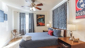 House, 2 Queen Beds, Kitchen, Garden View | 2 bedrooms, individually decorated, individually furnished, free WiFi