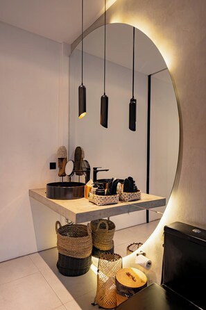 Villa | Bathroom