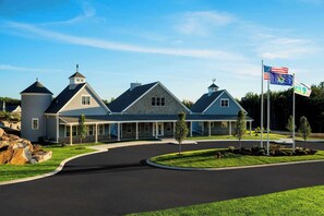 Exterior - Maritime Meadows Charming Resort-style Home! (Kennebunkport)