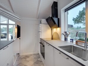 Frigorifero, microonde, forno, lavastoviglie