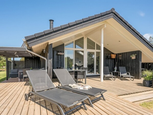Outdoor dining - "Selima" - 300m from the sea by Interhome (Blåvand)