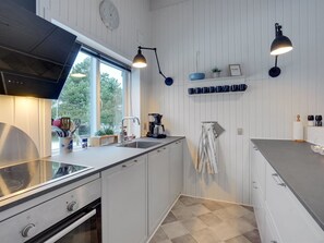 Fridge, microwave, oven, dishwasher - "Selima" - 300m from the sea by Interhome (Blåvand)